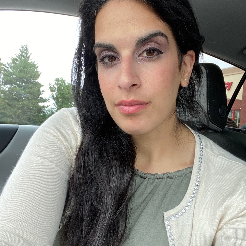 Meet your Posher, Maryam